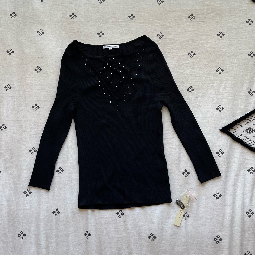 HANNAH JONES NEW YORK Black Blouse